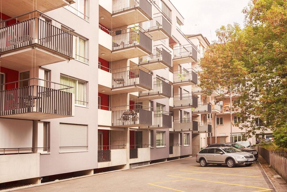 Ema House Serviced Apartments Seefeld Zurique Exterior foto